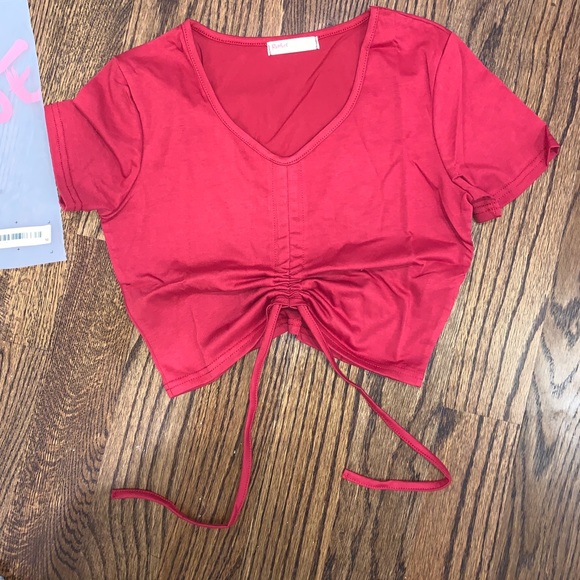 Drawstring Rutched Crop Top - Picture 13 of 13